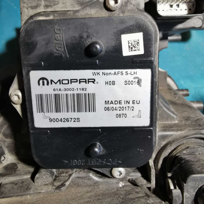 Оригинални фарове за Jeep grand cherokee wk2 trackhawk 2018 год.