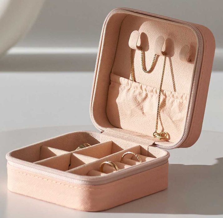 Cutii bijuterii - Livrare 5 lei - Noi