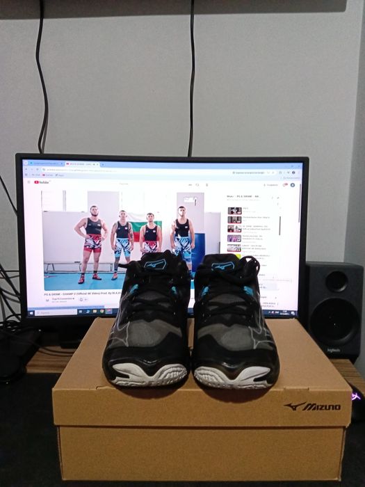 Обувки за волейбол Mizuno Wave Lightning Z8!