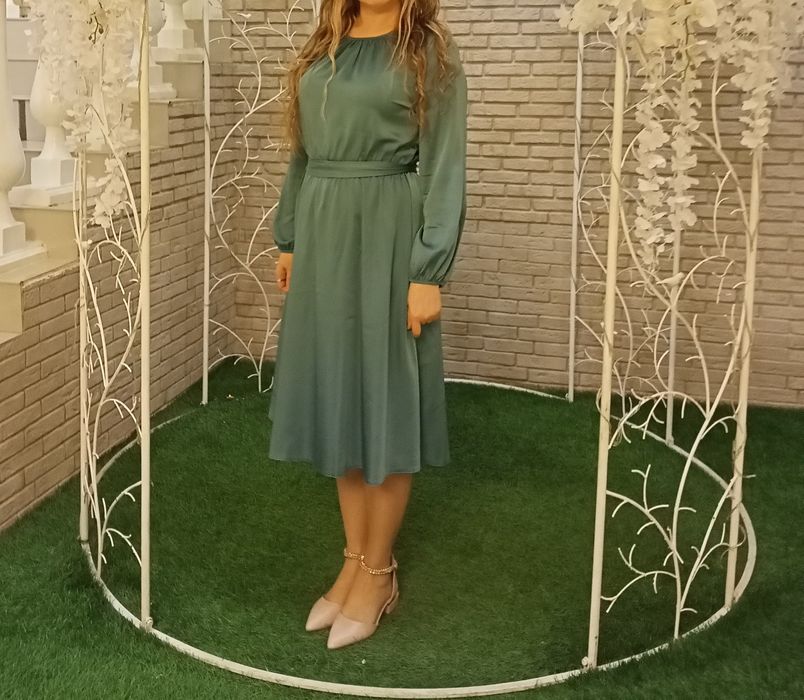 Продам женское платье