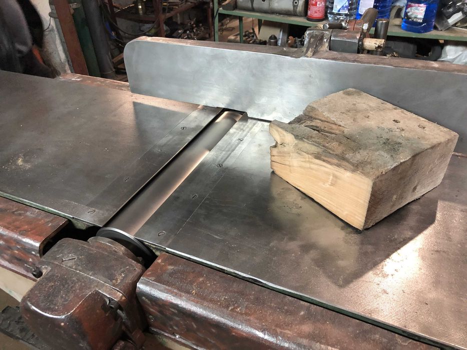 Абрихт чугунен 42см, дърводелска машина планя, рендосвачка