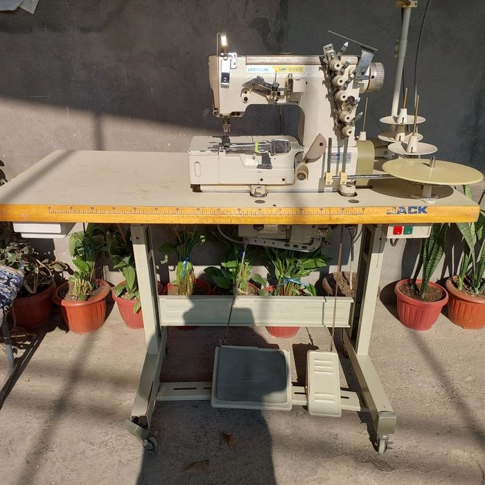 Tikuv mashinasi. Jack rashma