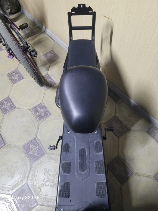 Продам Электроскутер СК8