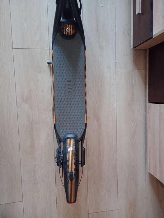 Електрическа тротинетка NINEBOT SEGWAY F 25