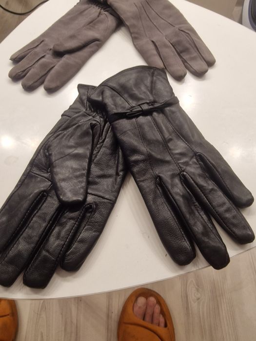 manusi femei diferite culori