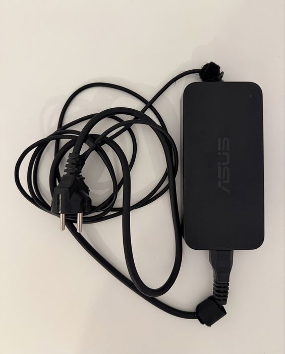 Laptop ASUS i5 SSD 500GB GTX 950M