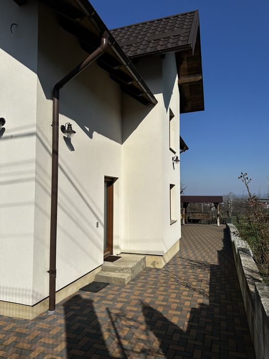 Casa individuala Ipotesti, 120 mp, garaj, foisor, livada si loc de terasa