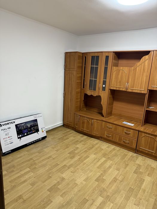 Inchiriez garsoniera