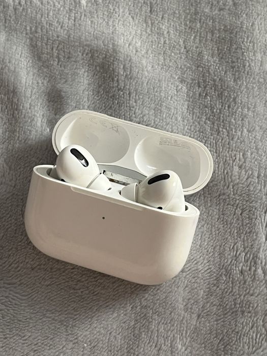 Наушники AirPods Pro 1 generation