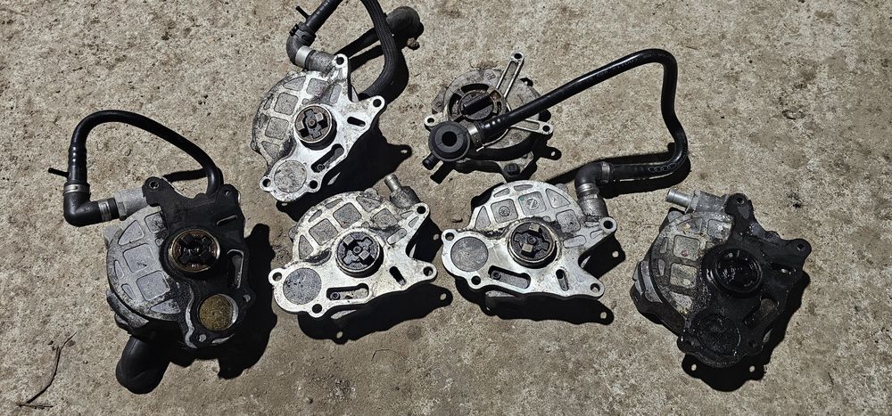 EGR Clapeta accelerație/Shutoff Pompă vacum  Audi A4 B8 A5 2.0 TDI