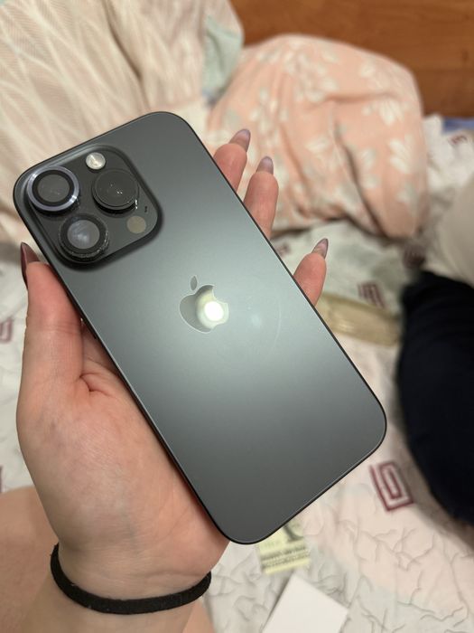 Продам iphone 16 pro 256gb