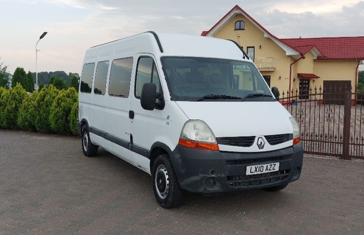 Renault Master din 2011 cu Locuri 8+1  Diesel 2.5 Manual Volan dreapta
