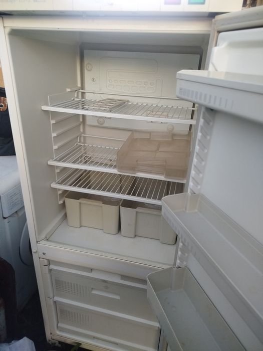 Продам холодильники