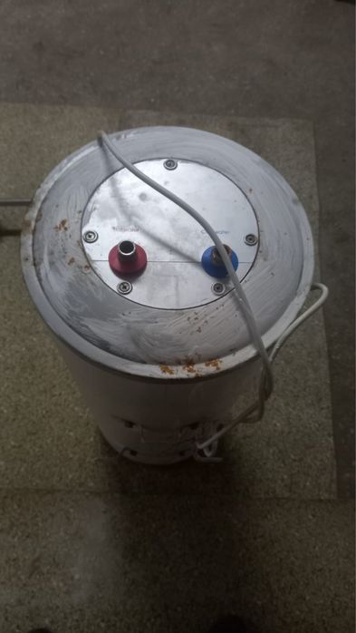 Продам водонагреватель термекс