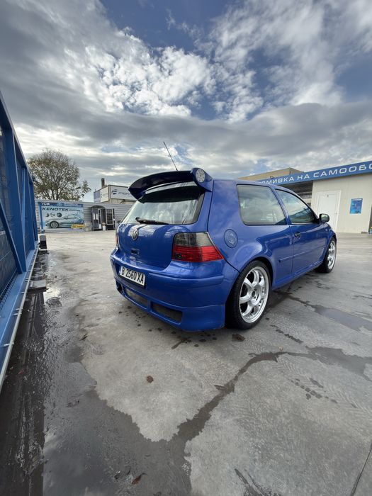 Volskwagen golf 4 до края на декември