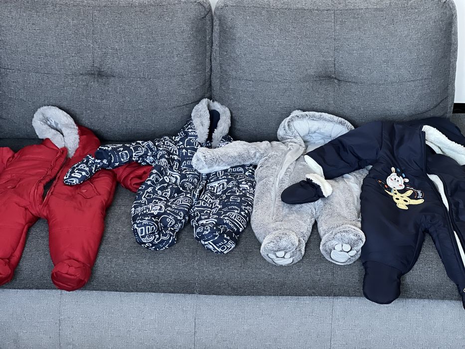 Salopetă iarnă pentru bebeluși