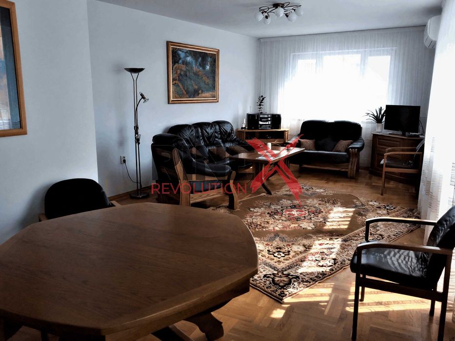 Дава се под наем Тристаен апартамент в Пловдив, Каменица 1 - 115 кв.м за 590 € - Снимка #5