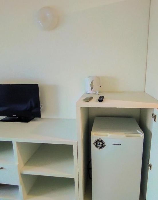 Camera cu vedere la mare, acces gratuit la piscina și aer condiționat