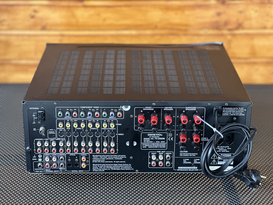 Amplificator Onkyo AV Receiver TX-DS696 Functional Stare Buna Negru