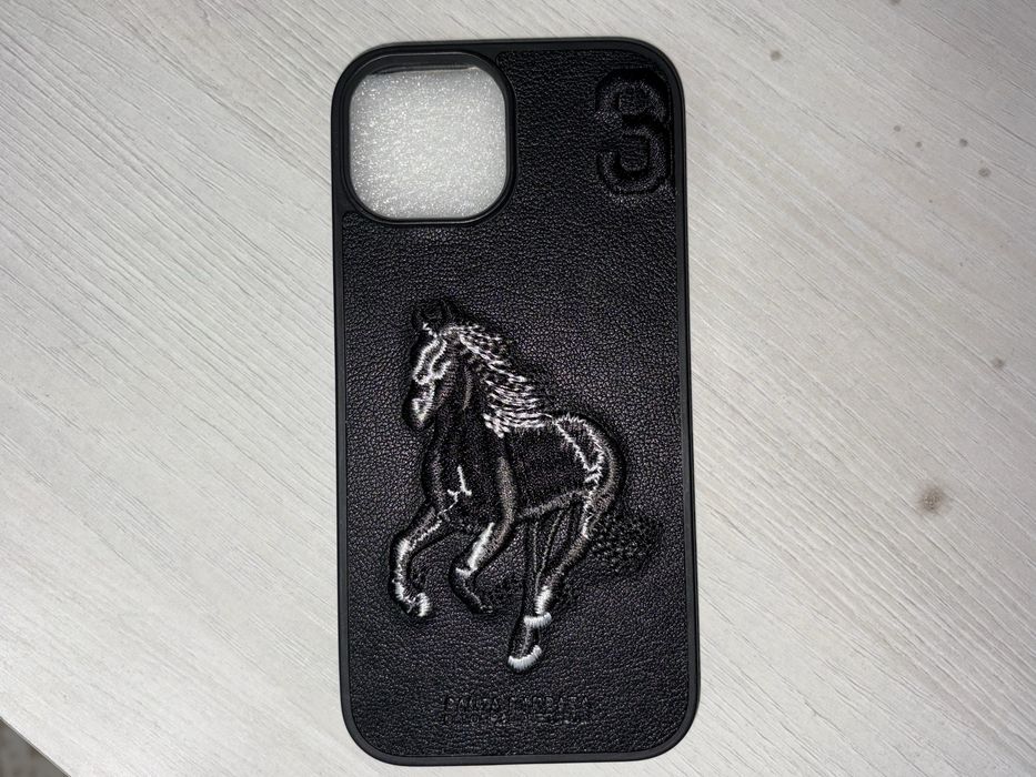 Продам чехол на айфон 15