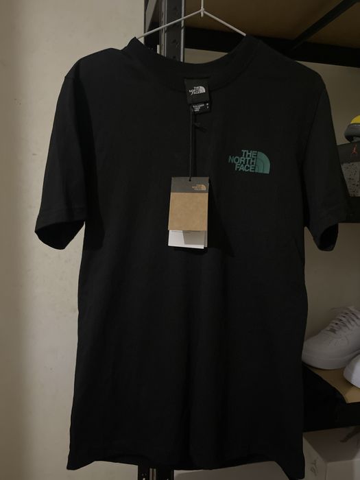 Tricou the north face