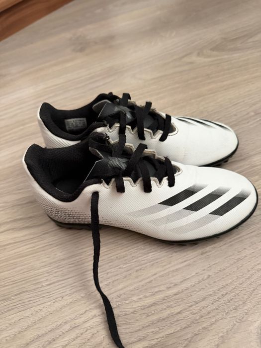 Футболни детски обувки “Adidas » за изкуствена трева