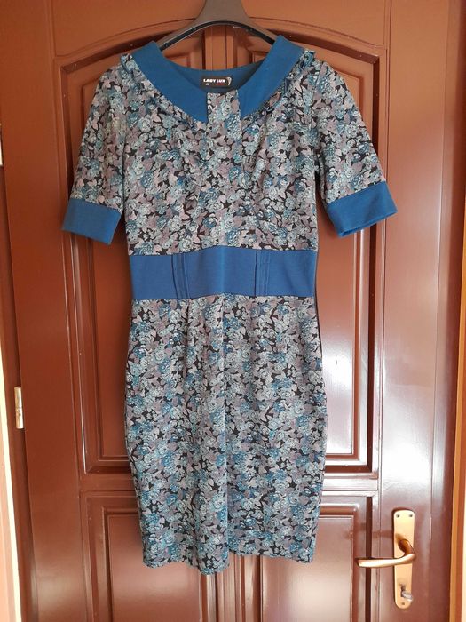 Costumas dama din jerse, rochita model floral si sacou turchiz - 40