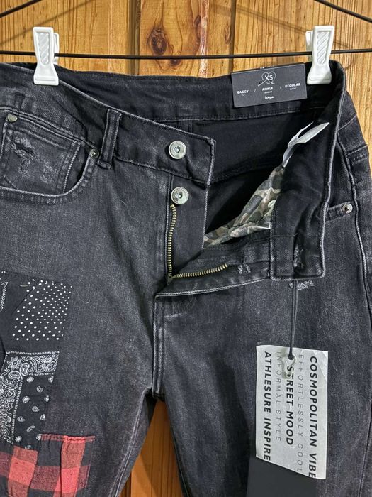 Черни дънки с кръпки