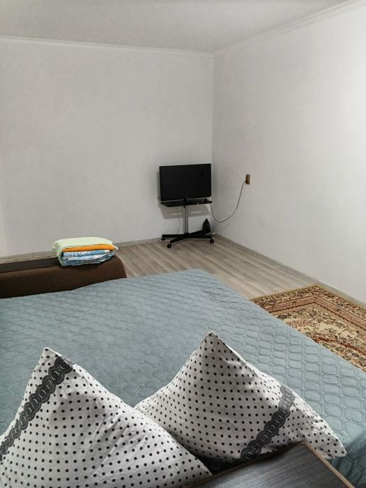 Кв по часам 8 мкрн,