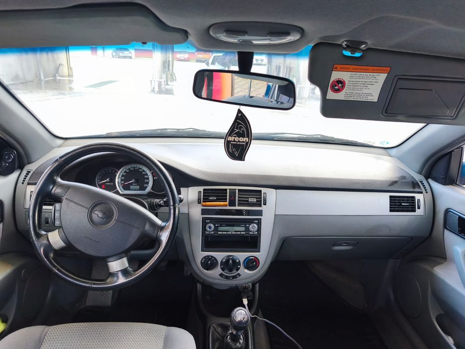 Vând Chevrolet lacetti an 2009