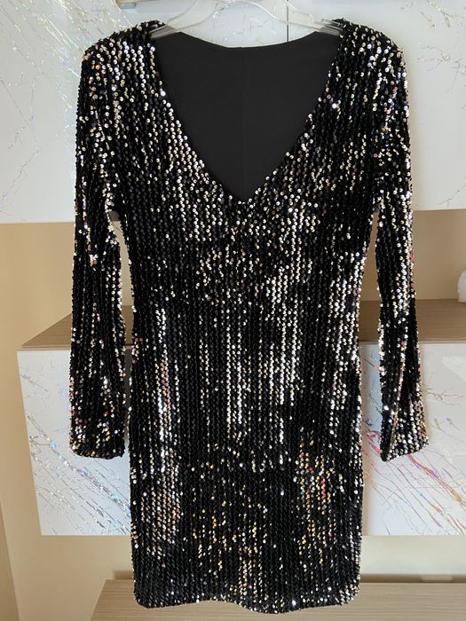 Rochie scurta din paiete