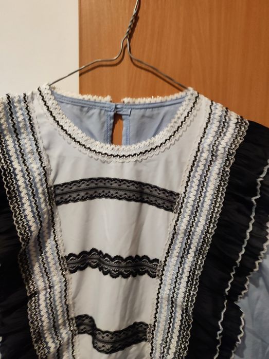 Bluze de ocazie, noi