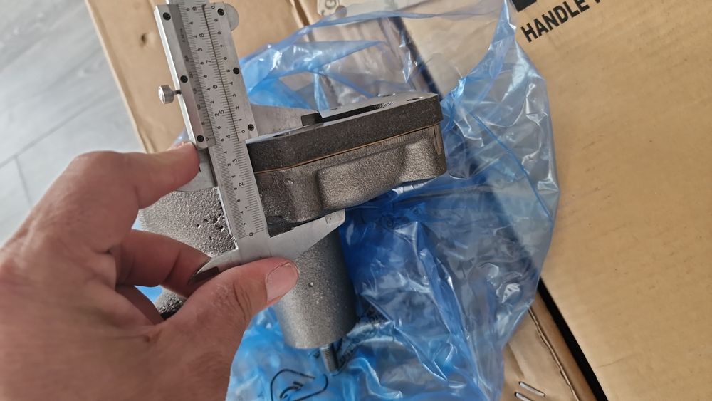 Pompa apa tractor fiat 411.415 pe original import italia preț 650 lei