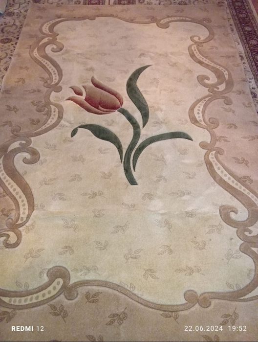 Турецкий  ковёр .