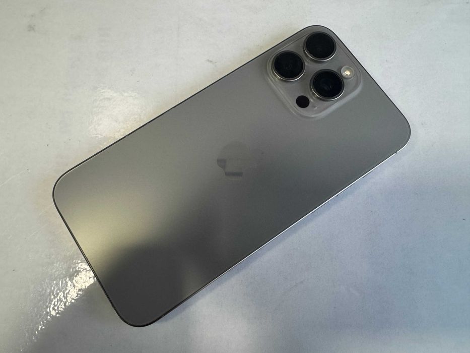iPhone 15 Pro Max 256gb фабрично отключен