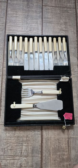 Set Vintage Tacâmuri Pește/Aperitiv Lustrum Sheffield, 14 Piese, Casetă Originală