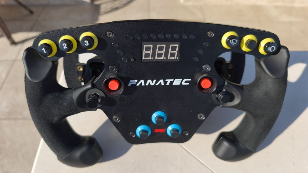 Fanatec волан два броя
