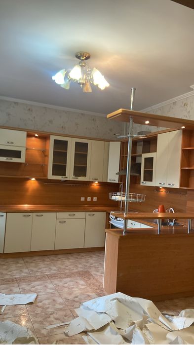 Срочна кухня шкаф сатылады