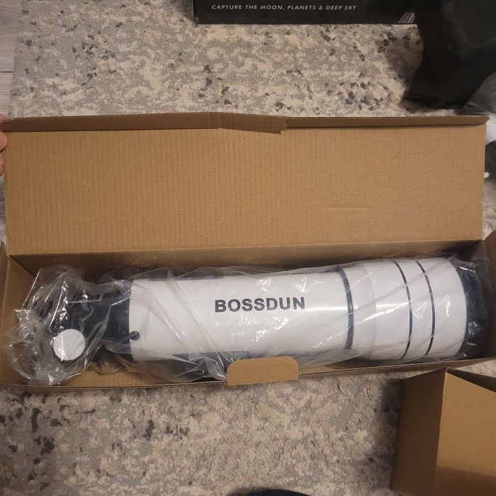 Vând Telescop Bossdun