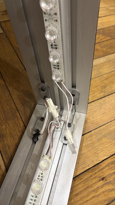 Caseta luminoasa Led - fata dubla - cadru din aluminiu - 100x100x12 cm