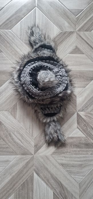 Caciula blana artificiala dama / femei