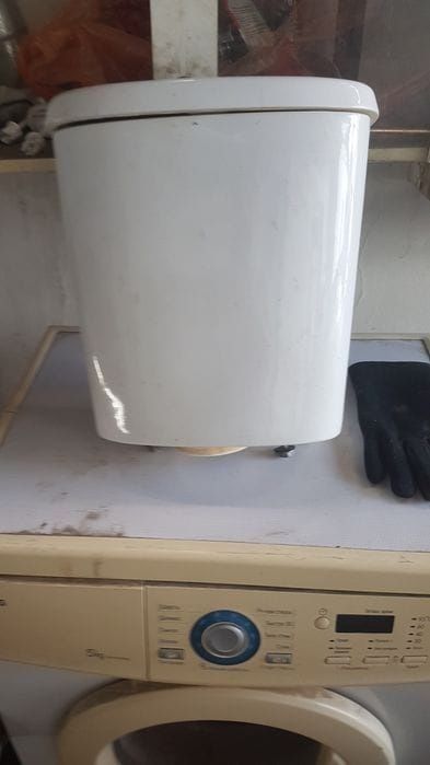 Бочок от унитаза бочек