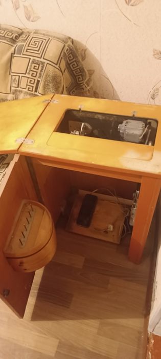 Швейная машинка советская