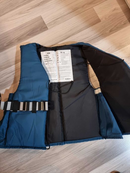 Спасителнa жилеткa Compass до 90 kg