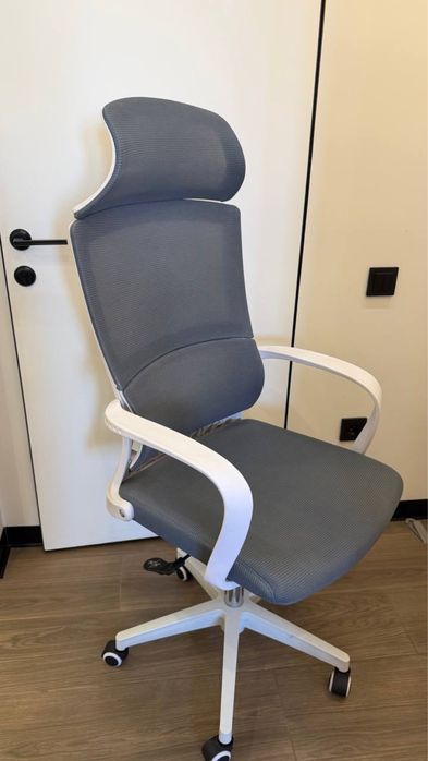 Офисный стул в отличном состоянии