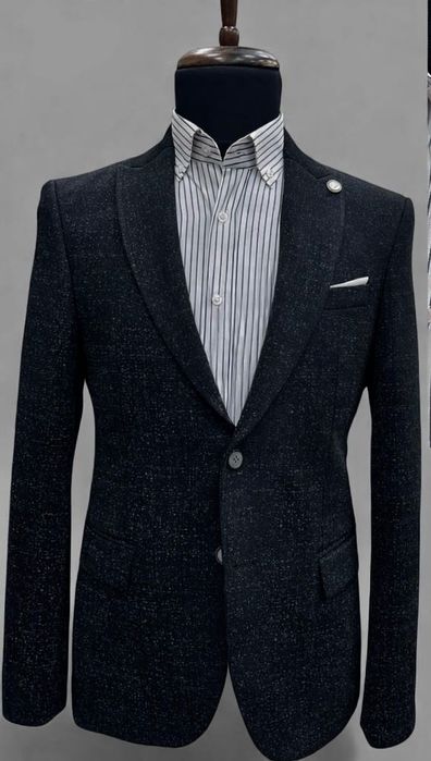 Мъжко вталено сако