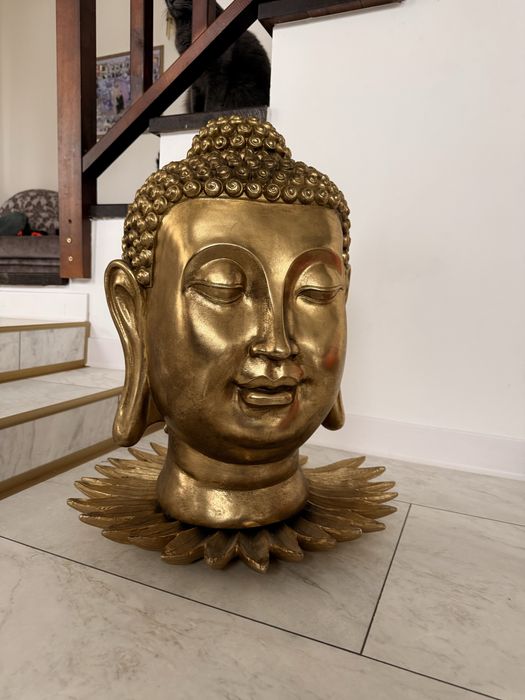 Statueta Buddha 60x40cm + baza frunza de palmier