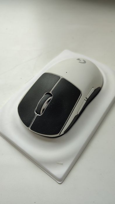 Мышь Logitech G Pro X Superlight 2 белый