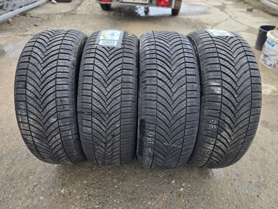 Anvelope Allseason 215-55r17 RoyalBlack