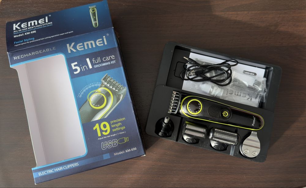 Универсальный триммер Kemei